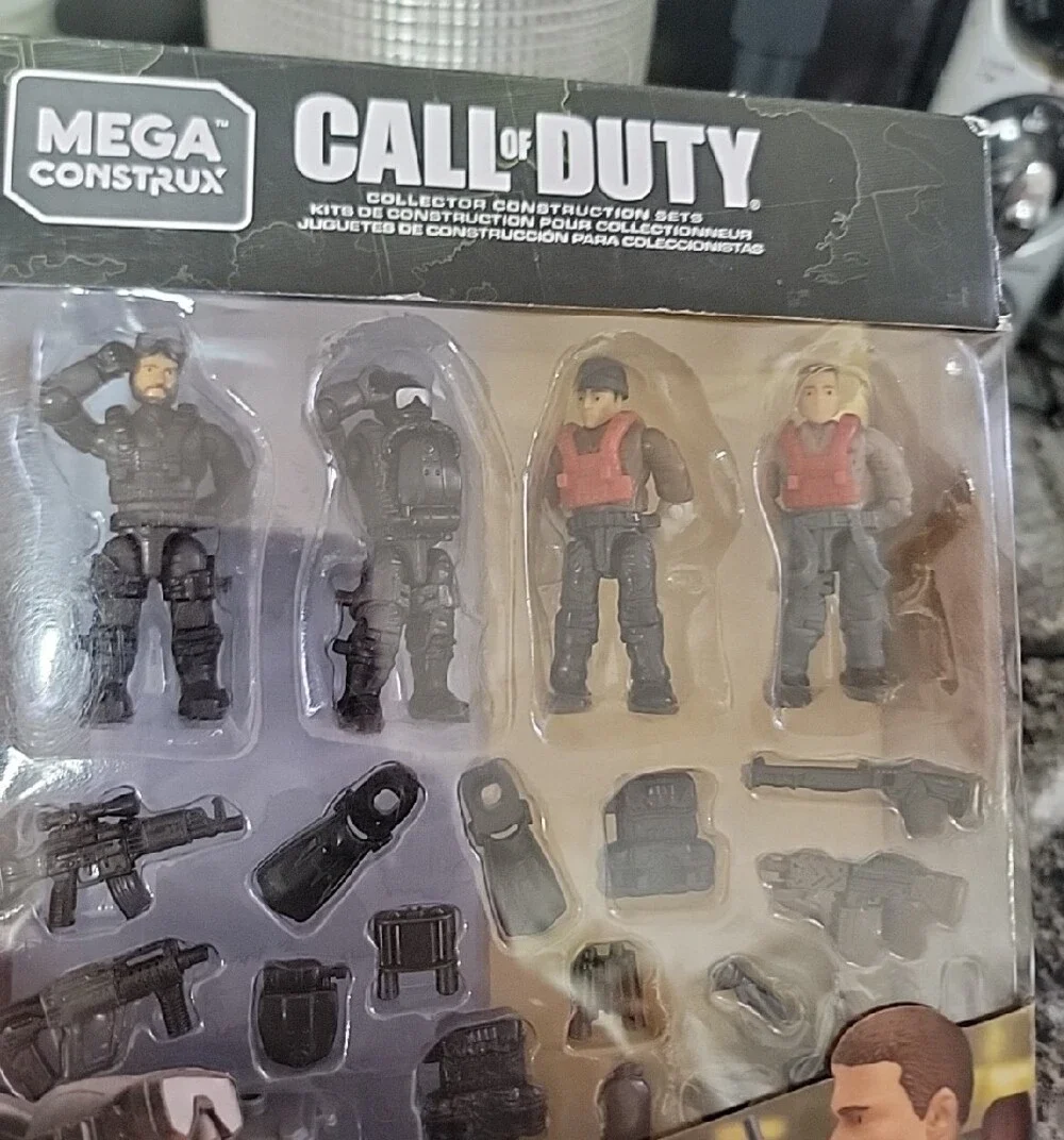 Mega Construx Call of Duty Figure Set - Special Forces Vs Submariners